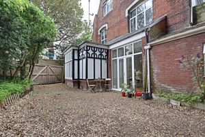 Private Garden- click for photo gallery